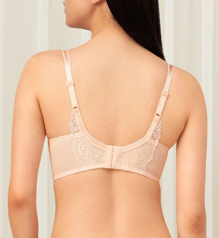 NATURAL ELEGANCE WIRED PADDED BRA