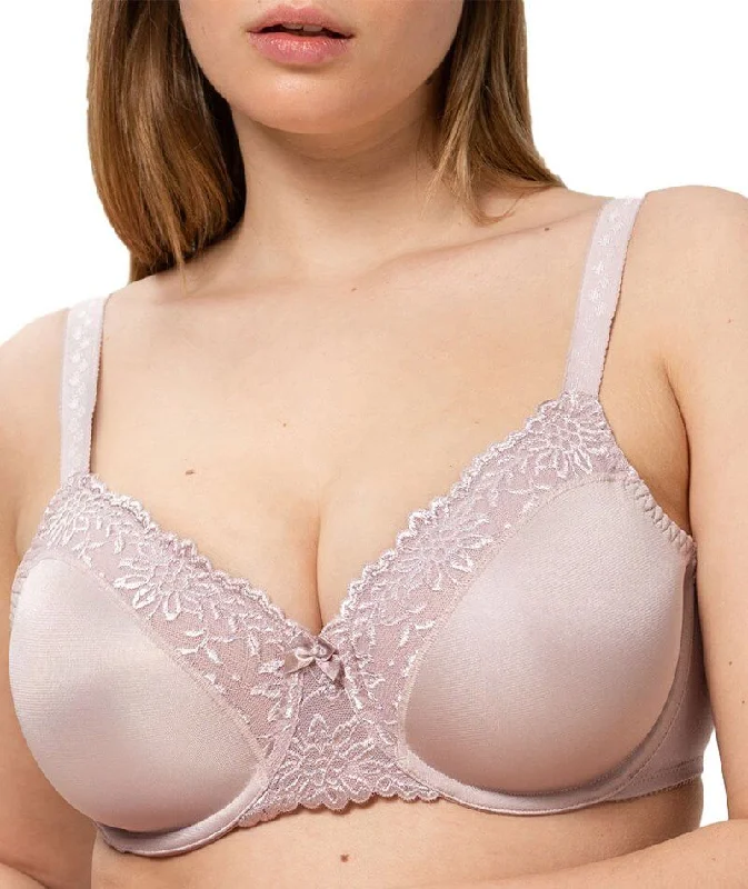 Triumph Ladyform Soft Minimizer Bra - French Lilac