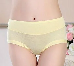 Light Yellow / M