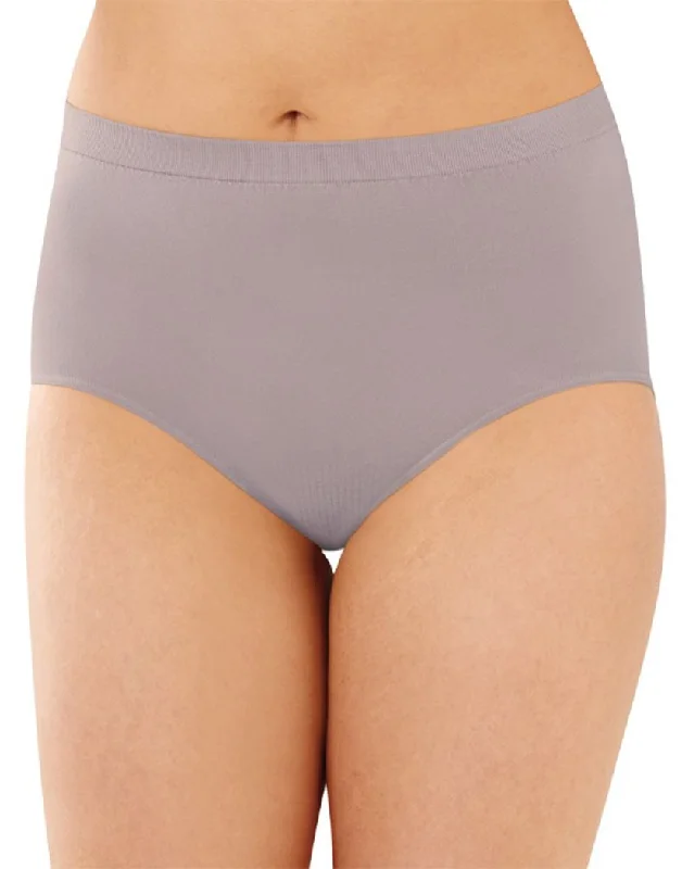 Bali Comfort Revolution Brief DF803J