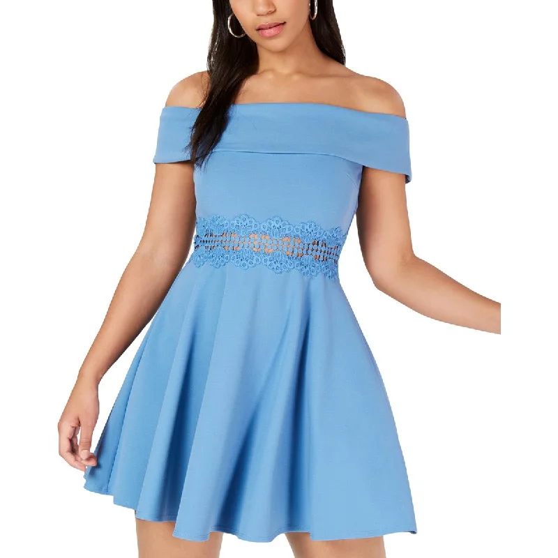 B. Darlin Womens Juniors Off The Shoulder Fit & Flare Party Dress Crew Neckline Casual