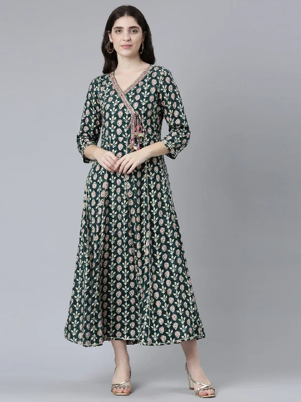 Neeru's Green Straight Casual Printed Dress
