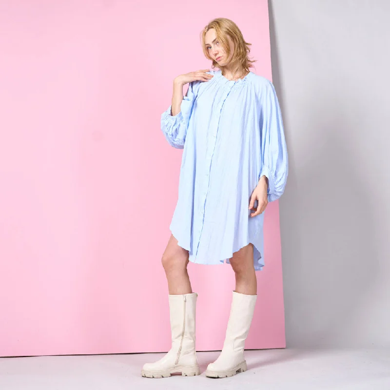 LIGHTBLUE