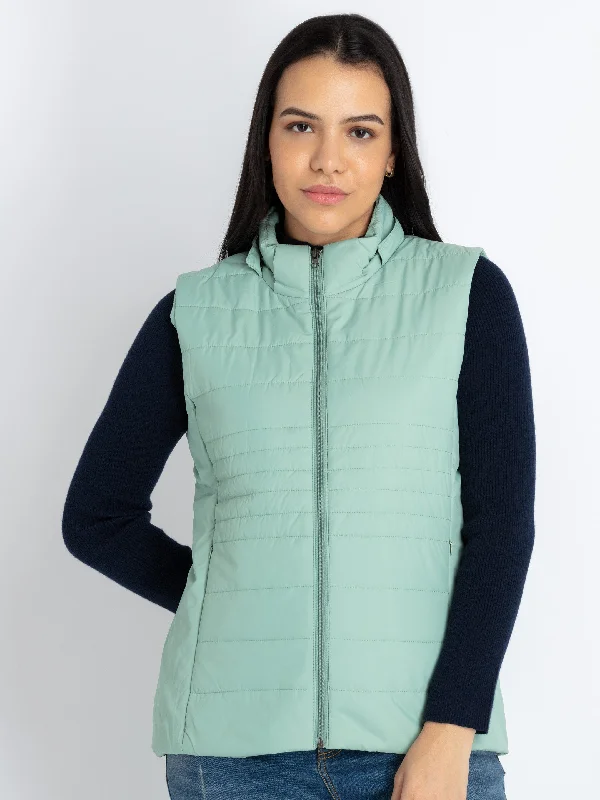 Womens Quilted Sleeveless Jacket With Detachable Hood