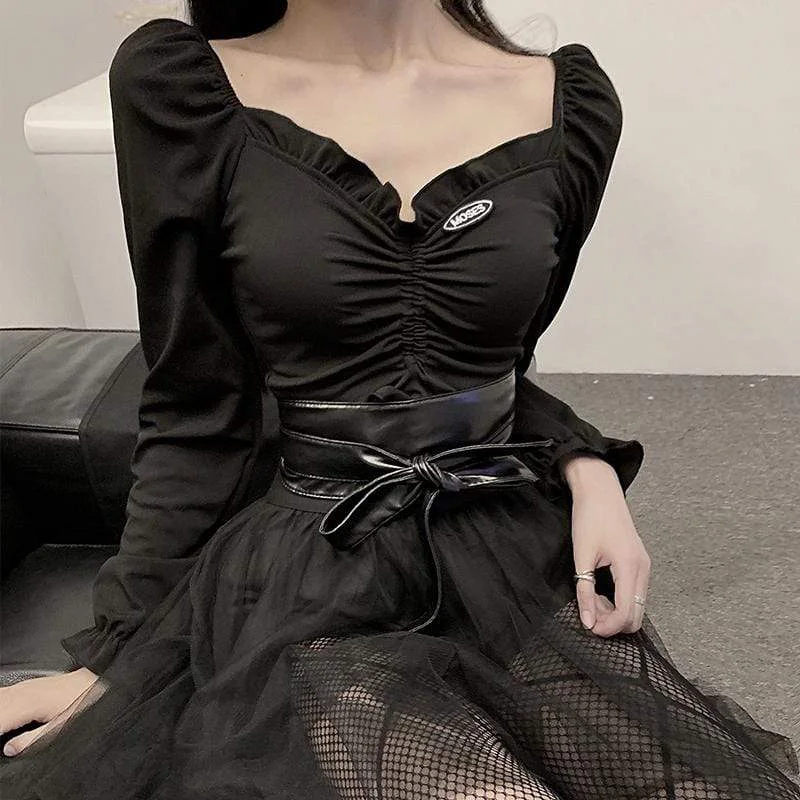 Women's Punk Puff Sleeved Drawstring Long Sleeved Crop Tops Elegant Classic Vintage
